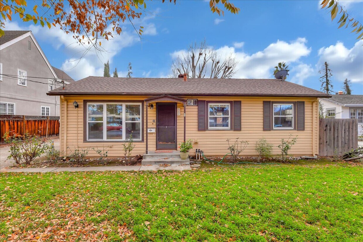 Primary Photo - 880 Franquette Ave