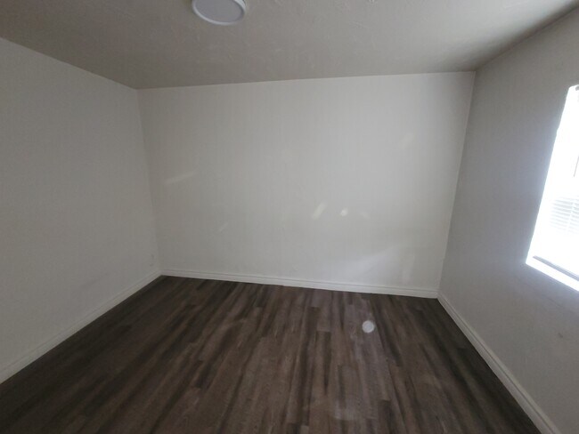 Foto del edificio - 724 Owen Ave