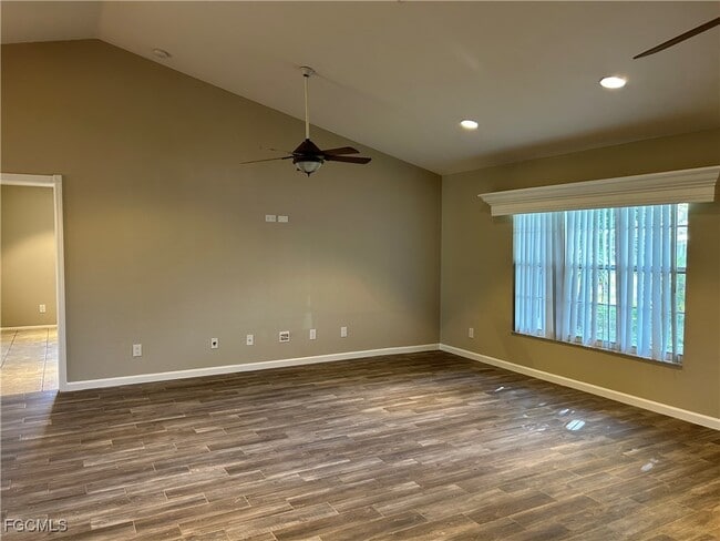 Foto del edificio - 717 SE 10th Ave