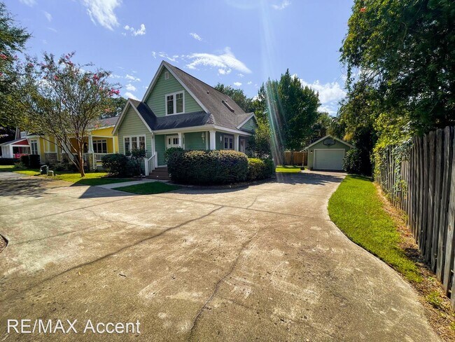 Building Photo - 3 br, 2 bath House - 111 Daisy Court