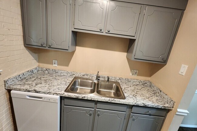 Cocina con lavavajillas - Emerald Commons