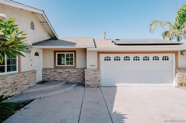 Building Photo - Charming Cottage