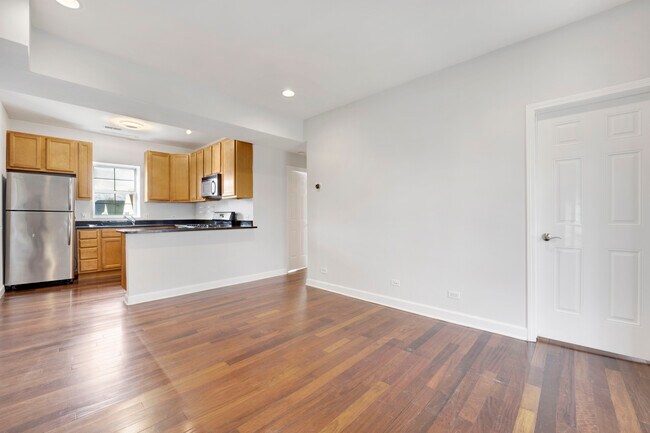 Foto del edificio - 3516 N Hamlin Ave