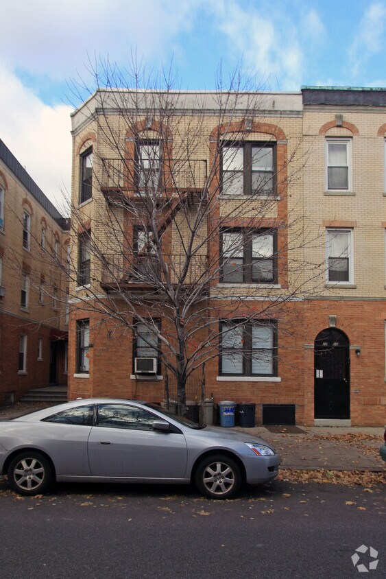 Primary Photo - 30-42 33rd St