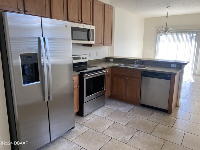 Foto del edificio - 1936 Cove Point Rd