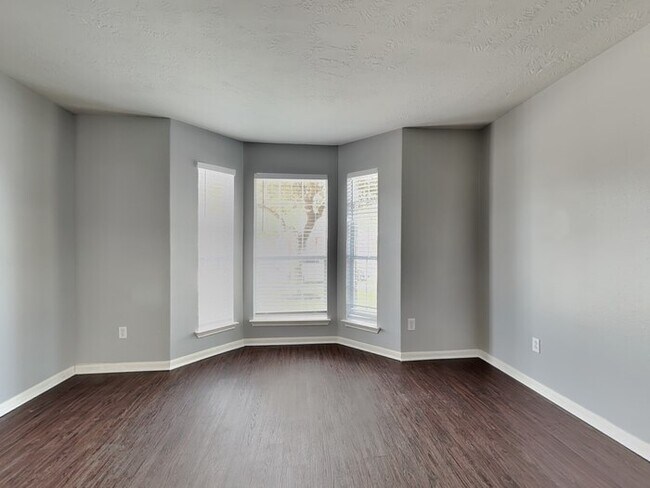Foto del edificio - 29014 Fox Fountain Ln
