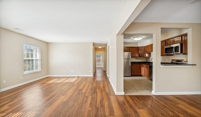 Building Photo - Willow Bend