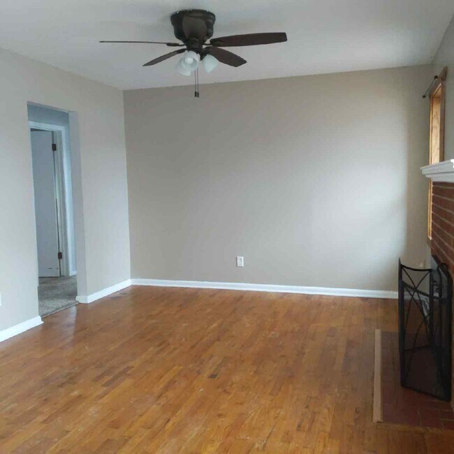 Foto del edificio - 110 Meadow Ln