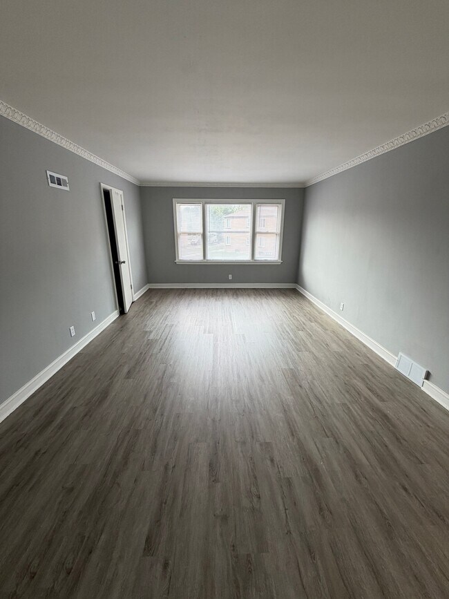 Foto del edificio - 6110 W Appleton Ave