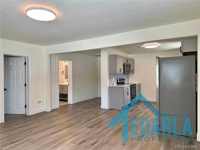 Foto del edificio - 1070 S Irving St