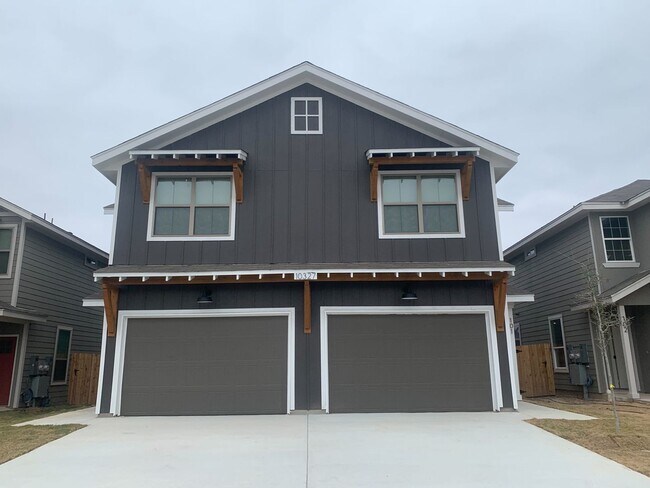 Building Photo - 10327 Candlewood Wy