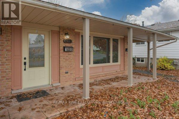 Building Photo - 811 Overlea Ct