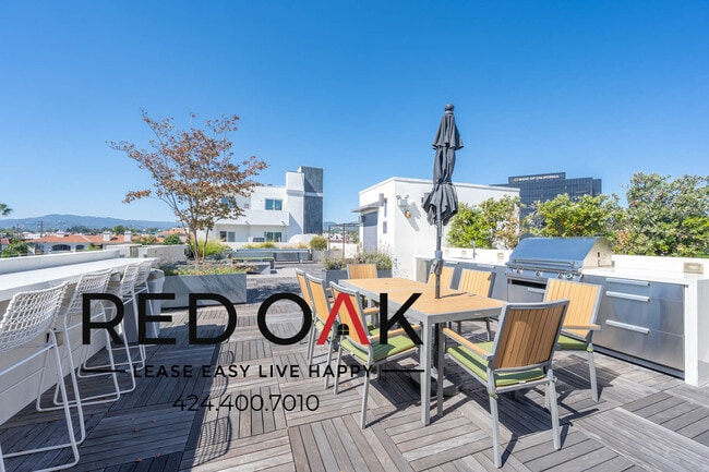 Building Photo - 11649 Mayfield Ave