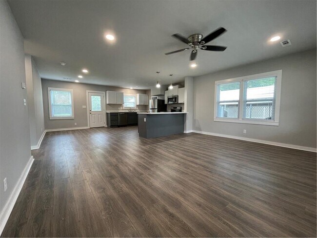 Foto del edificio - 1791 Garland Ave