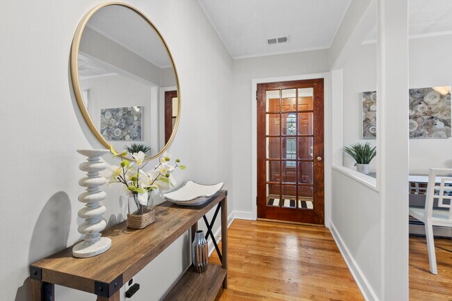 Entrance - 215 Greenwood Ave