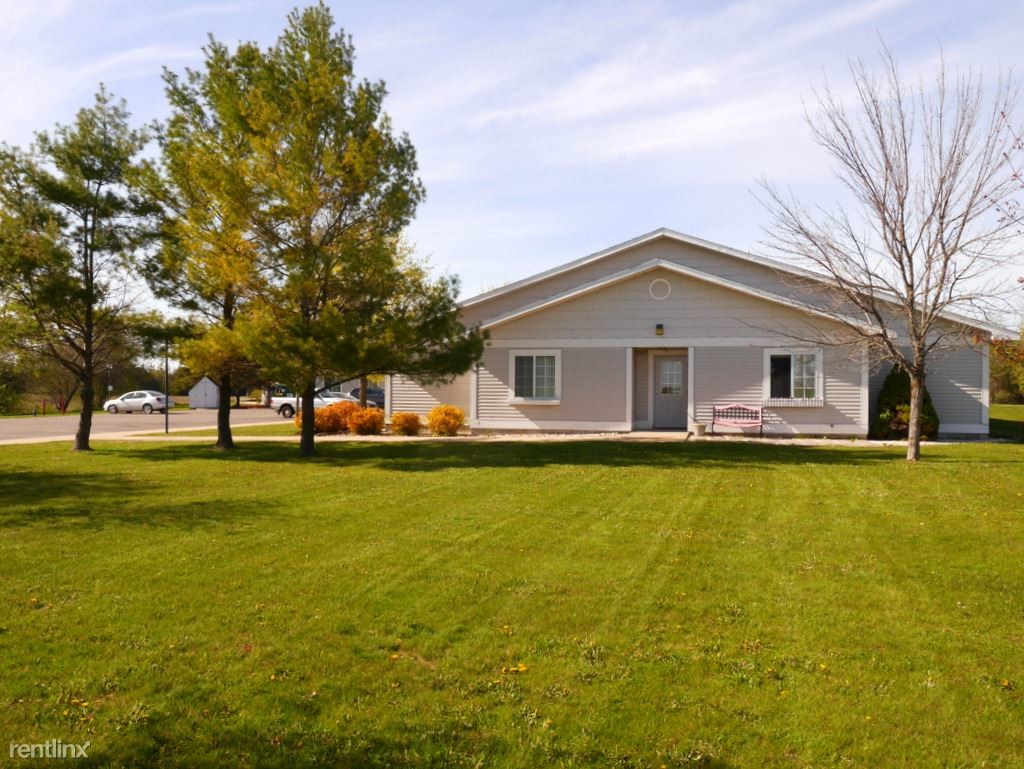 Primary Photo - Fieldstone Manor Apartments