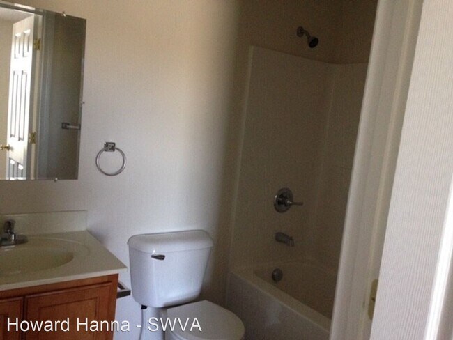 Building Photo - 3 br, 2.5 bath House - 187 Thoroughbred Cir.