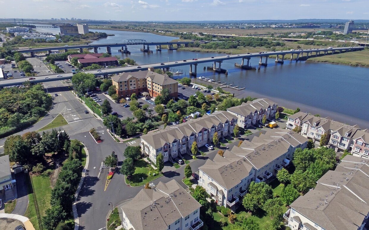 144 Blue Heron Dr, Secaucus, NJ 07094 Condo for Rent in Secaucus, NJ