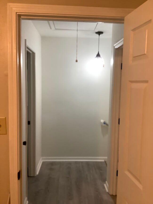 Building Photo - 122 Windermere Cir