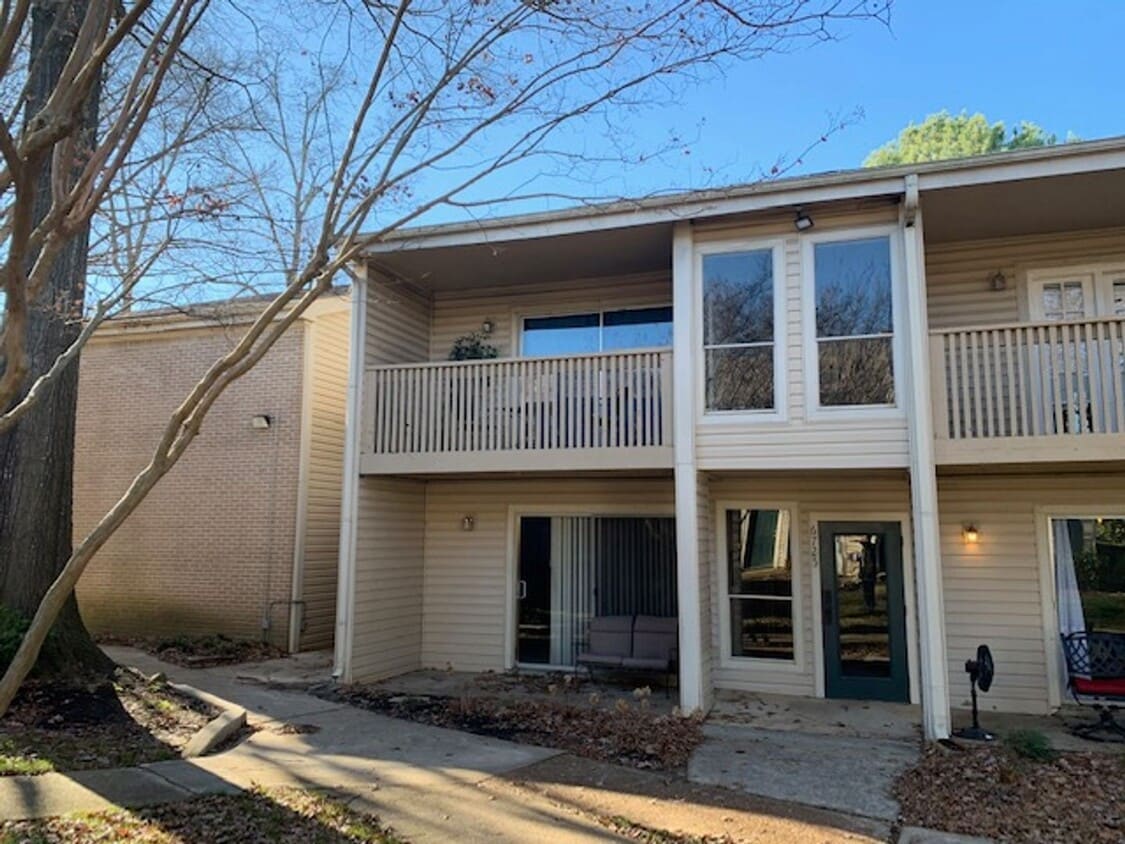 Primary Photo - 1BD/1BA Condo located on the Germantown/Me...
