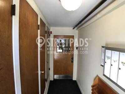 Building Photo - 1 bedroom in Brookline MA 02446