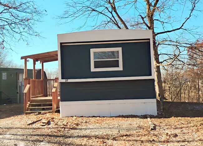 Foto del edificio - 1100 W Locust St