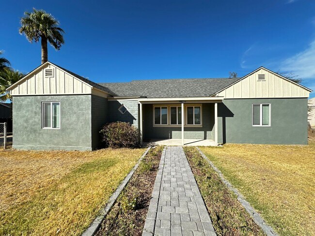 Foto del edificio - Charming Newly Remodeled 3 Bedroom 2 Bathr...
