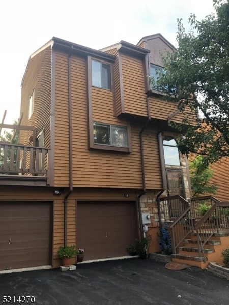 Building Photo - 18 Powderhorn Dr