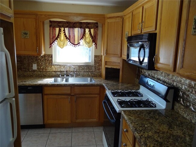 Foto del edificio - 5357 81st St N