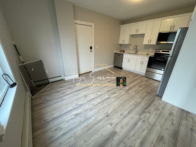 Building Photo - 54 Alpha Rd