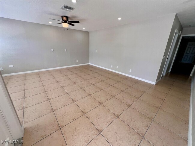 Foto del edificio - 3637 Country Club Blvd