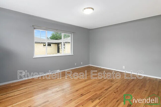 Foto del edificio - 1320 Winona Ct