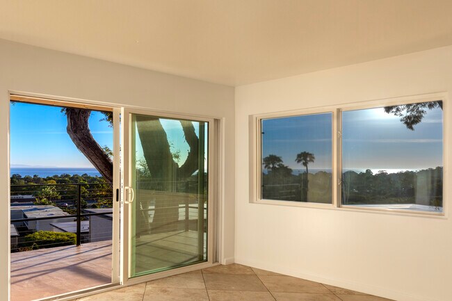 Foto del edificio - Channel View Apartments