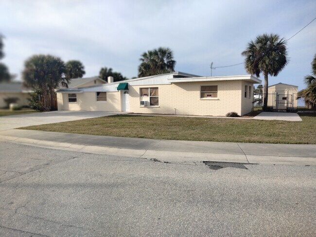 Foto del edificio - 408 Moody Ln