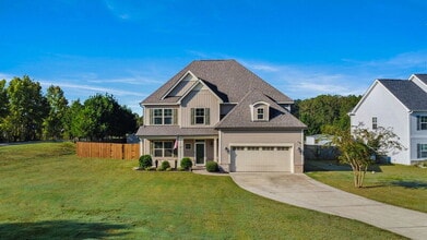 Building Photo - 501 Daylily Ct