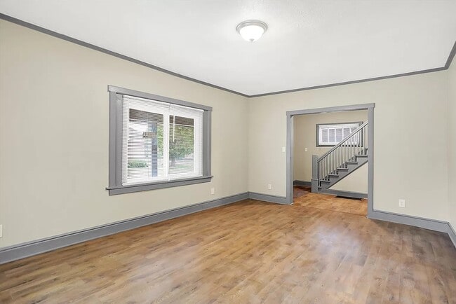 Foto del edificio - 1611 Nichol Ave