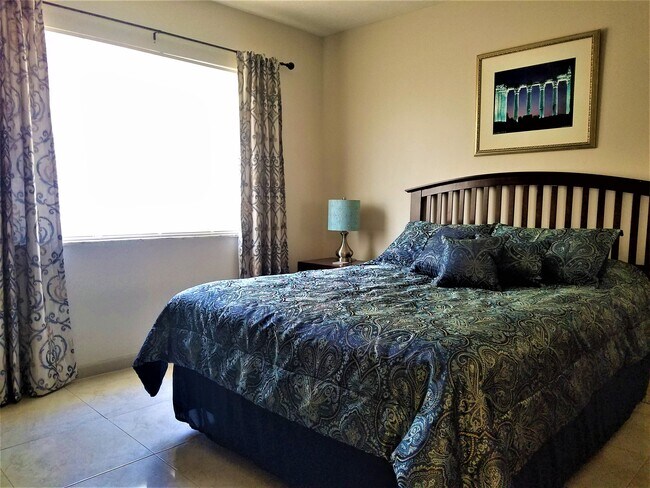 Foto del edificio - 1250 Miami Rd
