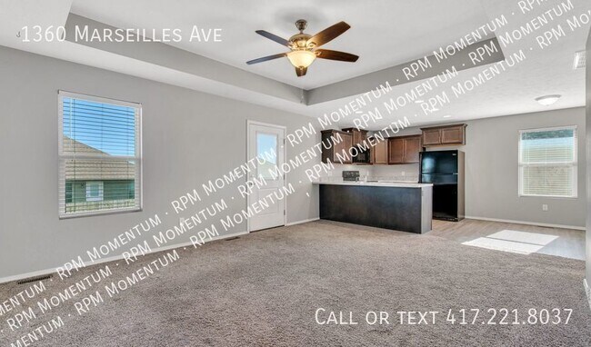 Building Photo - BEAUTIFUL 3BED/2BATH IN REPUBLIC