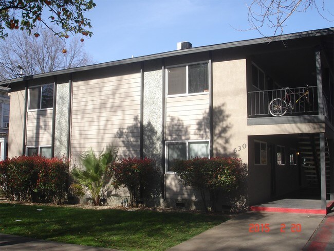 Building Photo - 630 W 4TH
