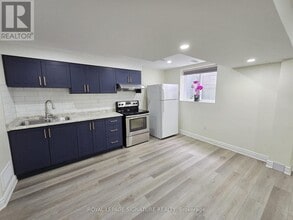 Building Photo - 68 Mullis Crescent