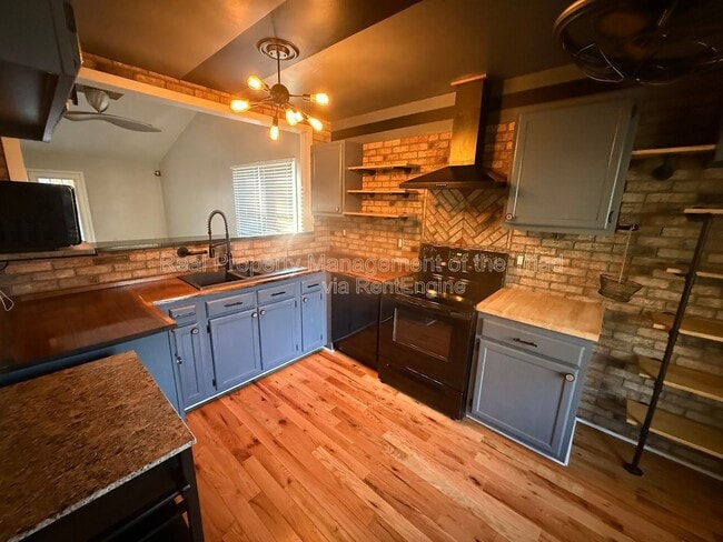 Building Photo - 1319 Glen Raven Ct