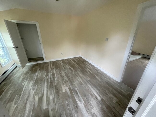 Foto del edificio - 404 W Clinton St