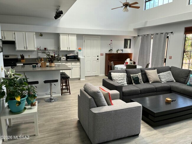 Foto del edificio - 4356 N Rillito Creek Pl