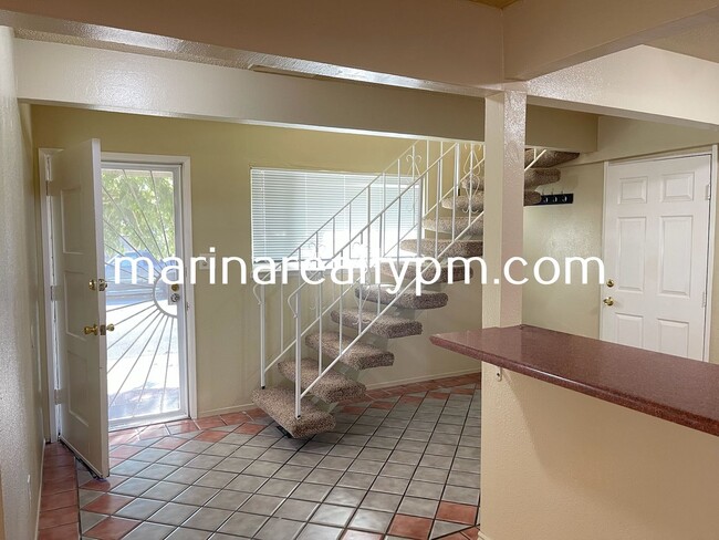 Foto del edificio - 4 Bedroom 2 Bath Single Family Home