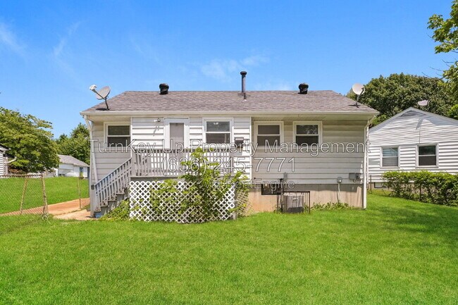 Foto del edificio - 10300 Ross Cir