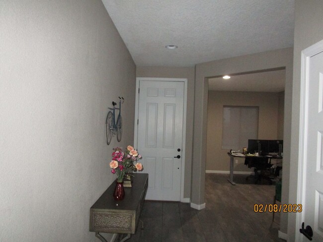 Foto del edificio - 3BR 2.5B 2440SF Broadmoor Heights