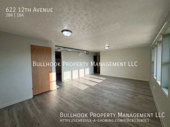 Foto del edificio - 622 12th Ave