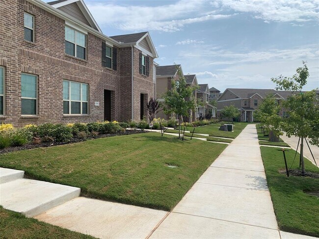 Foto del edificio - 2228 Greystone Dr