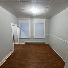 Building Photo - 432 W 3rd St