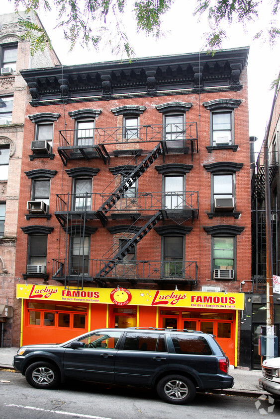 Building Photo - 370 W 52nd St